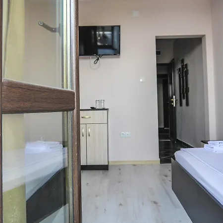 Hotel & Business Center Trakia 2*