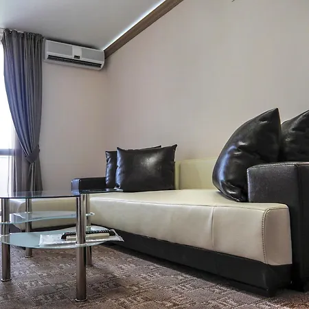 & Business Center Trakia 2*