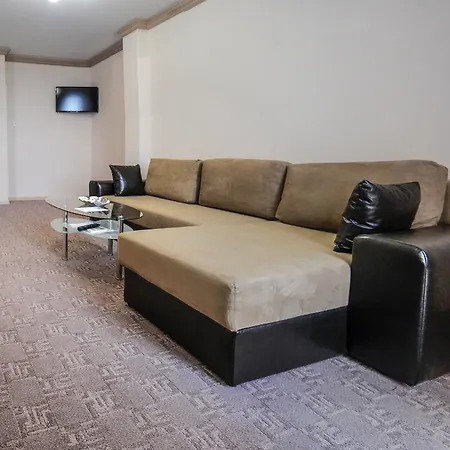 & Business Center Trakia 2*